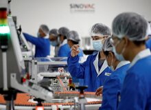 
احتمال استفاده اضطراری واکسن کووید-۱۹ چین در مقیاس جهانی / پکن مقدمات اولیه را با این سازمان برگزار کرده