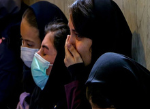 والدین دانش آموزان در دوراهی سلامت یا تحصیل / مادر یک دانش آموز: از مدرسه تماس گرفتند و گفتند اگر دانش‌آموزان نیایند، غیبتی رد نمی‌شود/گفتند با مدارس پسرانه کاری ندارند