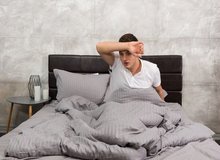 ۷ دلیل برای تعریق شبانه/ راهکارهای درمانی برای تعریق های شبانه  