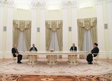 واکنش خبرگزاری وابسته به سازمان تبلیغات اسلامی درباره «میز بزرگ» کاخ کرملین/ استفاده از این میز بزرگ مسبوق به سابقه بود