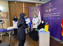ا‌ولین واکسن ایرانی کرونا را فرزند کدام مقام مسئول دریافت کرد؟ / فیلــــم