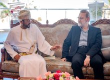دیدار دبیر شورای عالی امنیت ملی با وزیر خارجه عمان