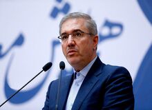 رئیس سازمان برنامه و بودجه خبر مخالفت با واردات خودرو را تکذیب کرد 