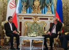 نامه کنایه آمیز احمدی‌نژاد به پوتین در بحبوحه جنگ اوکراین/ حاکمانی که اصرار بر طولانی شدن دوران خود دارند، مشکلات و ضعف‌های کشورشان را به دشمنان داخلی و خارجی منتسب و جامعه را امنیتی می‌کنند