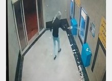 دستگیری مردی که عابربانک آتش می زد