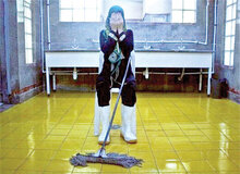زن شاغل در سرویس‌های بهداشتی عمومی: با قمه شیرآلات توالت ها را سرقت می کنند/ 
برای جور کردن مبلغ وثیقه کلیه ام را فروختم
