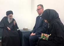  آیت‌الله‌ سیستانی تاکید کرد: تلاش برای رها کردن زنان ترکمان و ایزدی از بند تروریست‌های داعش در سوریه و اهمیت اجرای عدالت در محاکمه تروریست‌ها