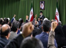 نمایندگان به دیدار رهبر معظم انقلاب رفتند
