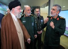 بازدید فرمانده کل قوا از آخرین دستاوردهای نیروی هوافضای سپاه