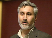 دانشگاهی که برایش تعیین تکلیف کنند، پیشرفت نخواهد کرد