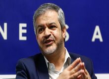 دلیلی ندارد عارف کاندیدا نشود/ حضرتی شاید ثبت نام کرد/ بعید می‌دانم که تمام ۳۰ نماینده لیست امید تهران ثبت نام کنند
