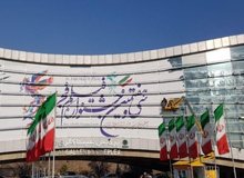 همه آنچه در روز نهم جشنواره فیلم فجر گذشت/ از حضور چهره‌های سیاسی در سینما تا کنایه مهناز افشار به خبرنگاران