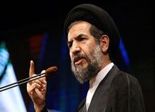 امام جمعه تهران قدرتهای نوظهور اغلب در آتش و خون تولد یافته‌اند/ هزینه دادیم اما در برابر تجاوز دو قدرت اتمی فرو نپاشیدیم