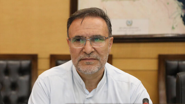 آریایی‌نژاد، عضو کمیسیون بهداشت مجلس: بخشی از جامعه به دلیل گرانی دارو و درمان قید مراجعه به پزشک را زده‌اند/ گرانی دارو غیرقابل‌باور و خارج از توان مردم است/ مردم بین داروی تقلبی و صرف نظر کردن از مصرف دارو گیر کرده‌اند
