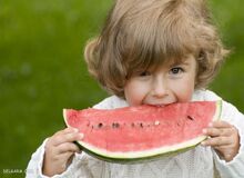 هندوانه برای کودکان مضر است؟ 