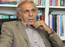عبدالصمد خرمشاهی: منشور حقوق شهروندی دولت روحانی فقط در حد همان «بیانیه» باقی ماند