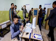 نتایج نهایی انتخابات پارلمانی عراق اعلام شد؛ در بغداد ۱۵ کرسی به ائتلاف بازسازی و توسعه به رهبری السودانی، ۱۰ کرسی به حزب تقدم به رهبری محمد حلبوسی و ۱۰ کرسی به ائتلاف قوی الدوله به رهبری سید عمار حکیم رسید
