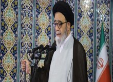 امام جمعه تبریز: تحریم ها شکست خورده است 