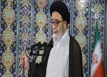 امام جمعه تبریز: تحریم ها شکست خورده است 