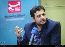 رائفی پور: از نامه به تتلو پیشمان نیستم / احمق‌های شترمرغ به این کار ایراد گرفتند / مثل سگ دروغ می‌گویند / بی شرف هستند