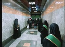  برخورد سخت در موضوع حجاب را راهکار نمی‌دانیم/ حل مشکل اقتصادی 
 اولویت مهم و فوری