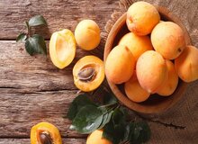 خطرات خوردن هسته زردآلو