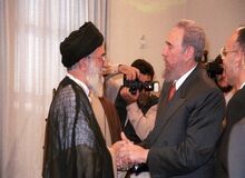 برخورد فیدل کاسترو با رهبرانقلاب، آیت الله هاشمی رفسنجانی، سید حسن خمینی،محمود احمدی نژاد، حسن روحانی و محمد جواد ظریف +عکس
