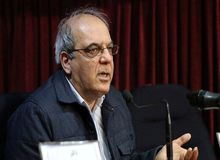 عباس عبدی : بعید است حتی یک حقوقدان نیمه معتبر هم از نامه آیت الله جنتی به لاریجانی دفاع کند