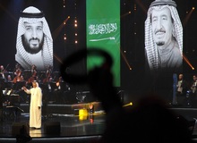 تبلیغات گسترده دولت عربستان در اینترنت / بلومبرگ: عربستان بعد از کنسرت و ورزش حالا به تبلیغات اینستاگرامی روی آورده است