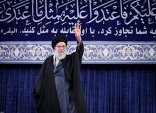 آیه معنادار نصب شده در محل دیدار امروز رهبری/ هرکس به شما تجاوز کرد، با او مقابله به مثل کنید + عکس
