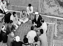 روایت هاشمی رفسنجانی از خاموش کردن سیگار روی بدن دو نوجوان در حضور مقامات کشور و قاچاق عتیقه توسط سفارت کره شمالی