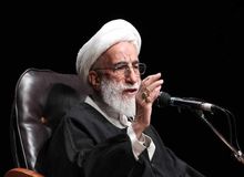 آیت‌الله جنتی:  انقلاب برای ولایت فقیه است و شاه را ولایت فقیه از تخت پایین کشید