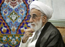 دفاع قاطع آیت‌الله جنتی از عملکرد شورای نگهبان در بررسی صلاحیت‌ها /چون رد صلاحیت شدند،ایراد می‌گیرند