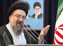 آیت الله احمد خاتمی: ایران بر ارتقای قدرت موشکی مصمم است