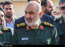 سردار سلامی: زبان سپاه، زبان اسلام و انقلاب است/ نماینده ولی‌فقیه در سپاه: همه چیز در سپاه شدنی است
