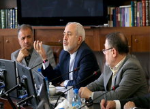 ظریف: مجمع تشخیص مصلحت برای حل مشکلات اقتصادی لوایح مربوط به FATF را تایید کند
