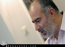 انتقاد شدید روزنامه قالیباف از «آشنا»/ تفکر حجاریان و خسرو تهرانی در دولت روحانی جریان دارد