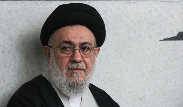 موسوی خوئینی ها: سخنان آیت الله صافی گلپایگانی چیزی نبود جز فریاد مردم گرفتار در چنگال فقر/ استقلال حوزه‌های علمیه ضامن اعتبار آنان در میان مردم بود؛ مراجع تقلید نیازی به ابزار حکومت‌ها و قدرت‌ها ندارند