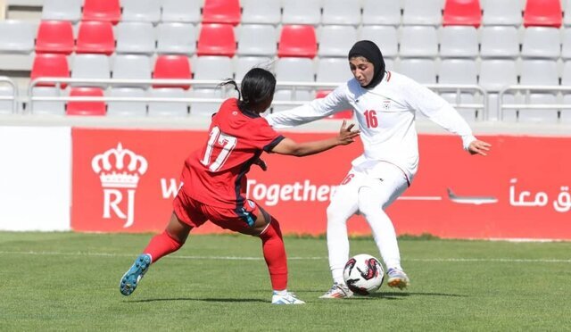 پیروزی زنان فوتبال ایران مقابل نپال