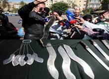 سلاح عجیب کشف‌ شده از اراذل و اوباشِ تهران+عکس