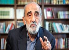 حسین شریعتمداری: طبق قوانین بین‌المللی می‌توانیم "تنگه هرمز" را ببندیم