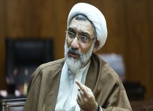 مصطفی پورمحمدی: بخشی از جامعه ایران، سکولار و لیبرال است؛ نباید تعامل داشته باشیم؟
