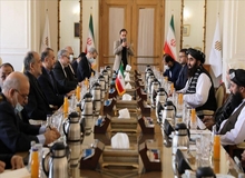 نتیجه ساده‌انگاری همین است که یک روز نمایندگان سیاسی طالبان را در تهران بپذیریم و روز دیگر بگوییم طالبان را به رسمیت نمی‌شناسیم