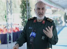 سردار سلامی: به کسانی که قرآن را آتش زدند می‌گوییم که از امروز مخفیانه زندگی کنید و هر شب کابوس ببینید 