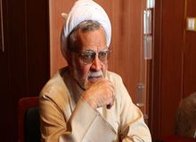 حجت الاسلام حجتی کرمانی: فریب پاره‌ای از پیشرفت‌های علمی و نظامی را نخوریم که دنیا خیلی جلوتر از ماست/ می‌خواستیم به «سقف» برسیم ولی «کف» را هم از دست دادیم