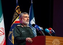سردار حاجی‌زاده: آمریکا در یک شب سه مرحله با ایران مکاتبه داشت؛ همه این مکاتبات با زبان تمنا و خواهش است 