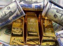 بازار با این قیمت‌ها به تعطیلات رفت/ طلا گران شد و دلار ارزان/ نفت در آستانه عبور دوباره از ۱۰۰ دلار