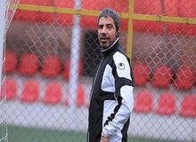 مجتبی محرمی: تیم رضا عنایتی ۱۵ گل خورده و پرسپولیس ۱۷ گل/ مگر تا دیروز همین یحیی گل محمدی امپراطور نبود؟ پس چی شد؟