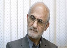 مصطفی معین: بحرانی شدن کرونا هنوز در ذهن مسئولان جا نیفتاده است/ نارضایتی جامعه پزشکی نارضایتی مردم را به دنبال خواهد داشت
