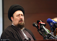 سیدحسن خمینی: ما مثل ماهی در آب، درکی از اتفاق بزرگی که سال ۵۷ افتاد نداریم/ باید از امام بگوییم و نباید گرفتار تحلیل های احمقانه و پوچ شویم 